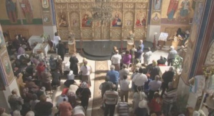Procesiune cu moaşte la Năvodari, de Sărbătoarea Sfintei Cuvioase Parascheva